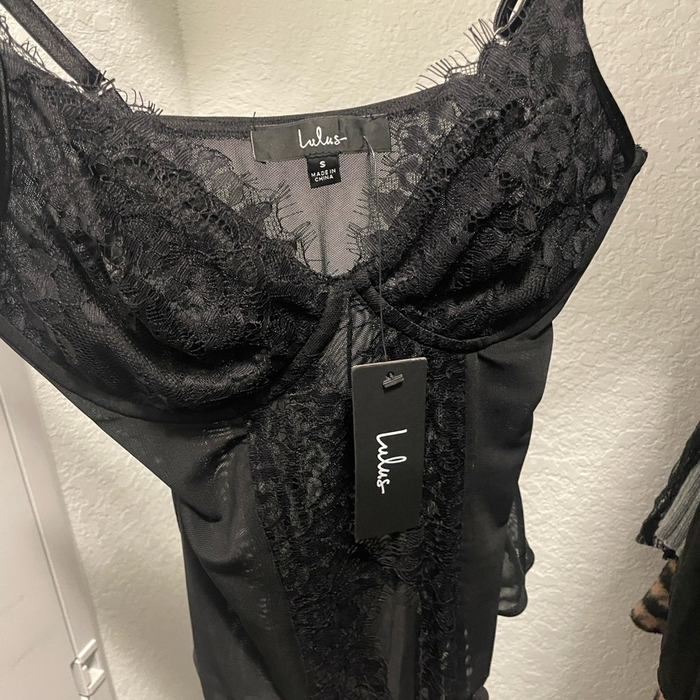 NWT Draw You In Black Sleeveless Lace Bustier Bodysuit - Picture 8 of 9